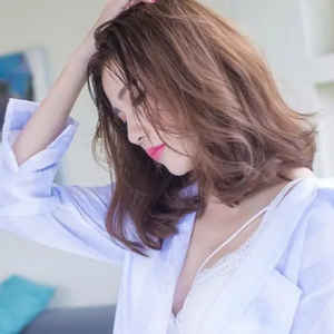 关婷娜真人裸体毛片HD AV
